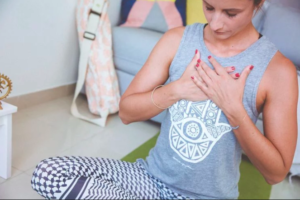 Simone yogaloft Düsseldorf Vinyasa Yoga